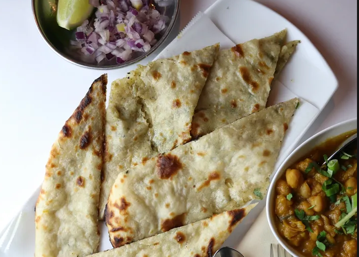 Plain Naan / Butter Naan